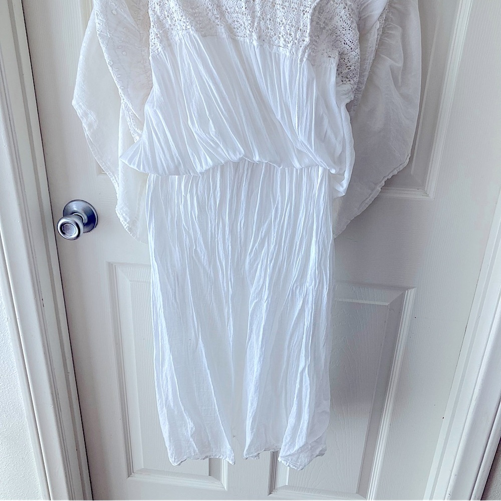 Magic White Maxi Dress with Lace Details - Picture 9 of 12